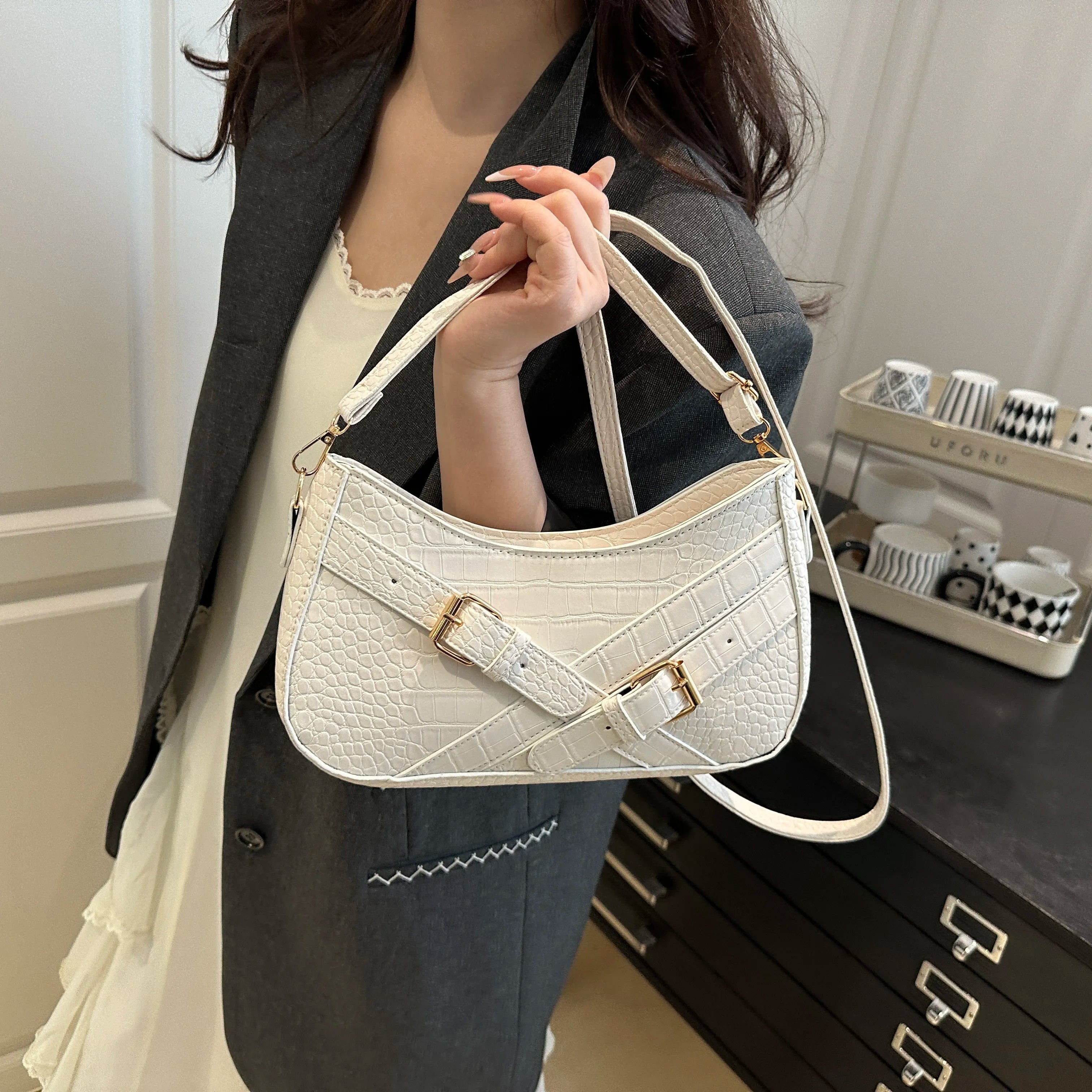 dc560721581e48928bcf328db893a0b2-Max-Origin