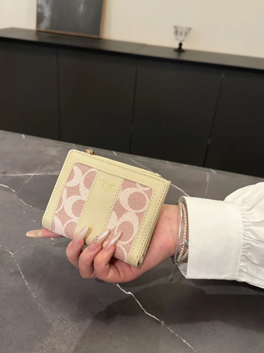 e5931439-b1fe-4242-a99c-fe2833d273b9-Max-Origin